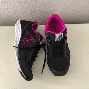 New Balance 790v6 W790LF6 Women US 7.5 Running Track Shoes Sneakers Pink Black